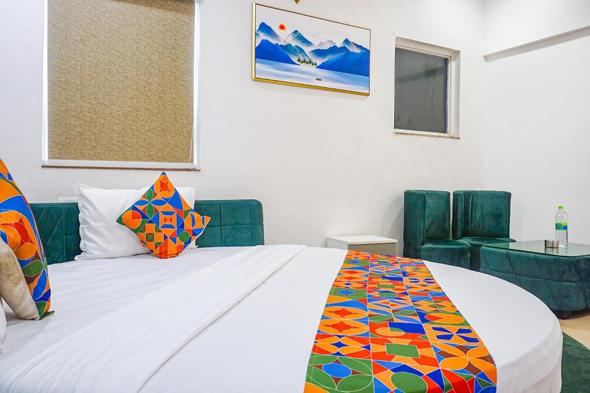 Hotel O The Leela Inn Púna Kültér fotó